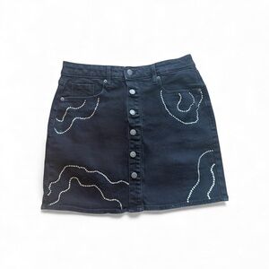 Old Navy Black Mini Skirt with White Stitching